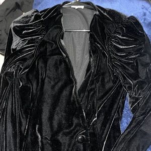 Black velvet dress, shoulder paddings